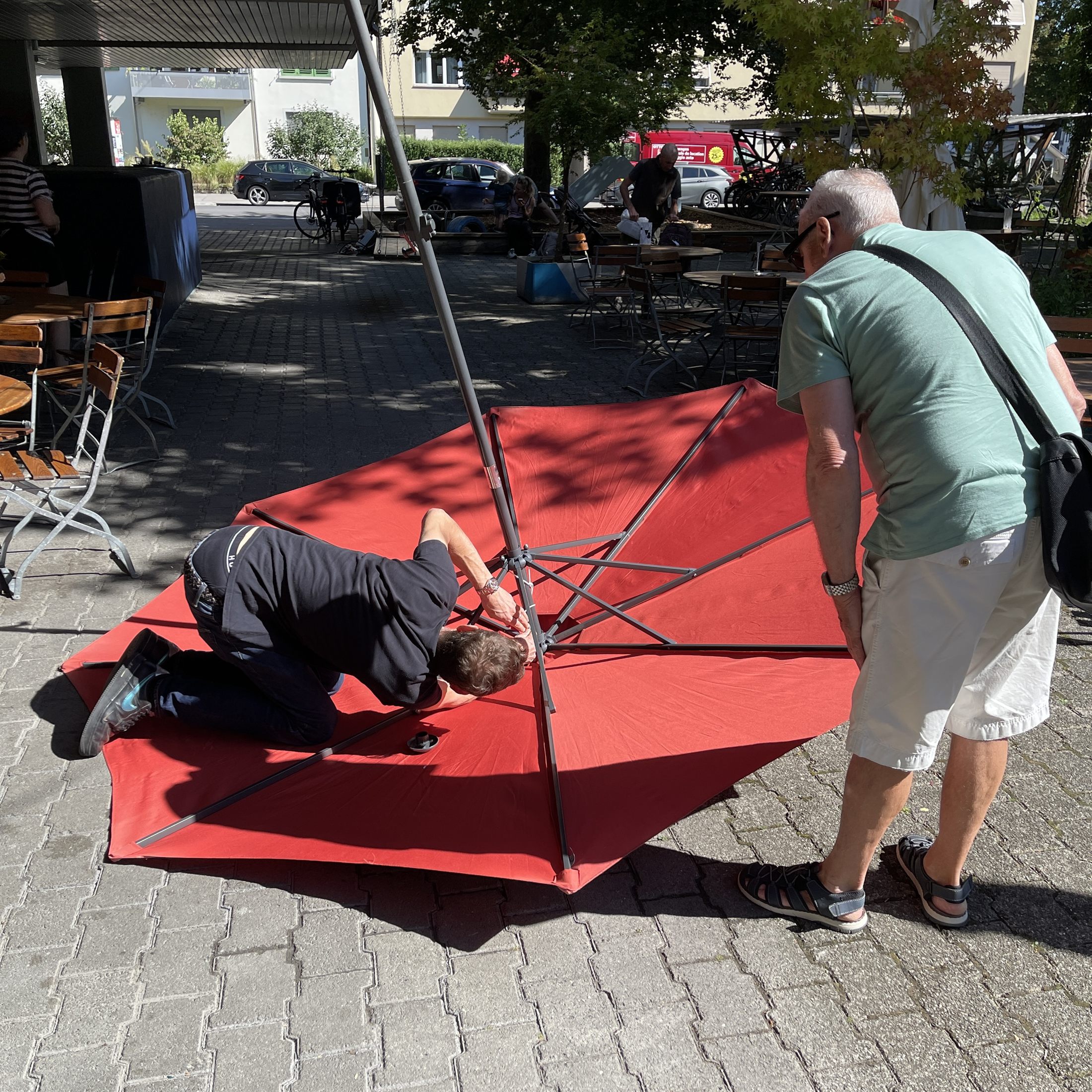Reparierter Schirm im Repair Café
